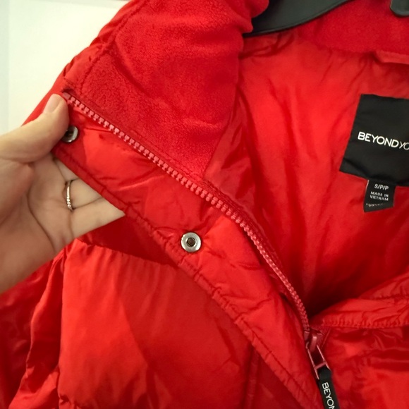 Beyond Yoga NEW Big Cozy Hooded Puffer Jacket - Picture 11 of 11